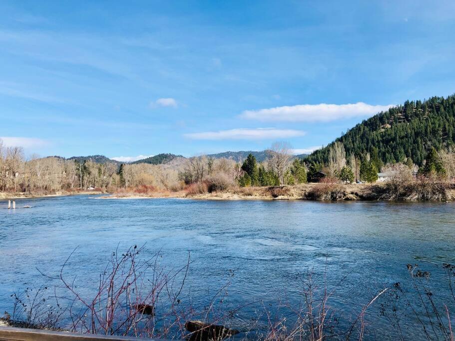 Walk To Downtown Leavenworth * Sleeps 6 + Pets * Ground Level Gem!アパートメント エクステリア 写真