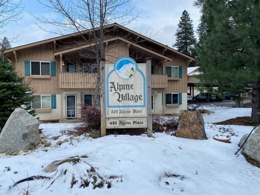Walk To Downtown Leavenworth * Sleeps 6 + Pets * Ground Level Gem!アパートメント エクステリア 写真