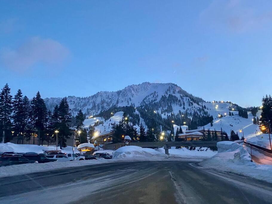 Walk To Downtown Leavenworth * Sleeps 6 + Pets * Ground Level Gem!アパートメント エクステリア 写真