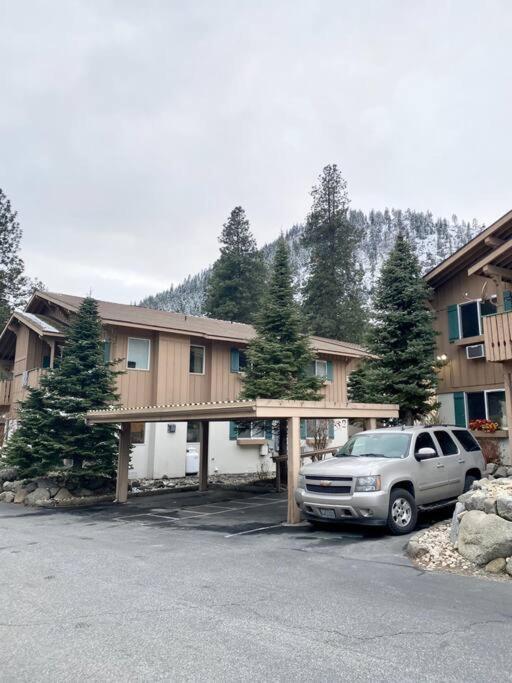Walk To Downtown Leavenworth * Sleeps 6 + Pets * Ground Level Gem!アパートメント エクステリア 写真