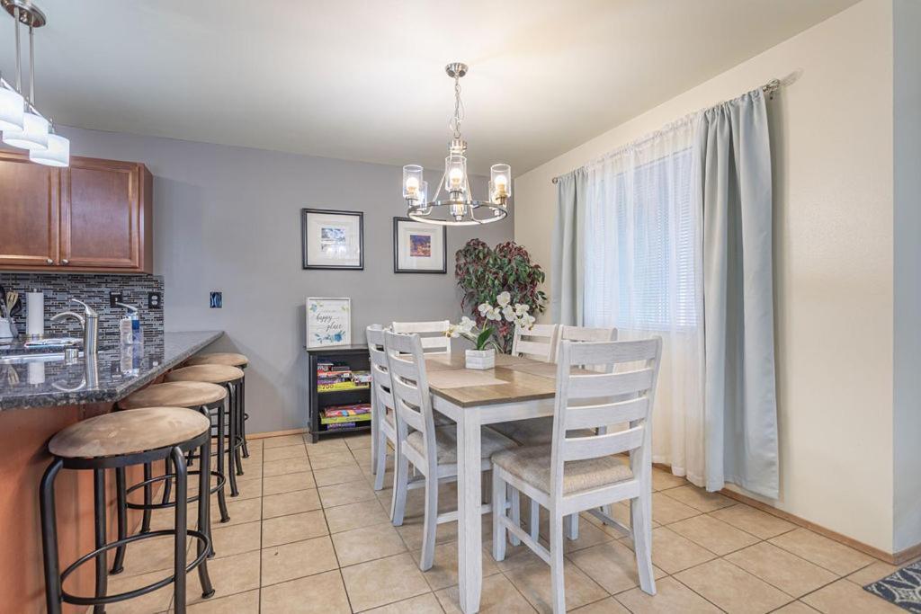 Walk To Downtown Leavenworth * Sleeps 6 + Pets * Ground Level Gem!アパートメント エクステリア 写真