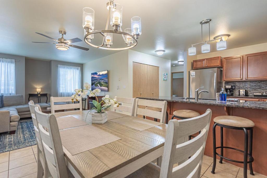 Walk To Downtown Leavenworth * Sleeps 6 + Pets * Ground Level Gem!アパートメント エクステリア 写真